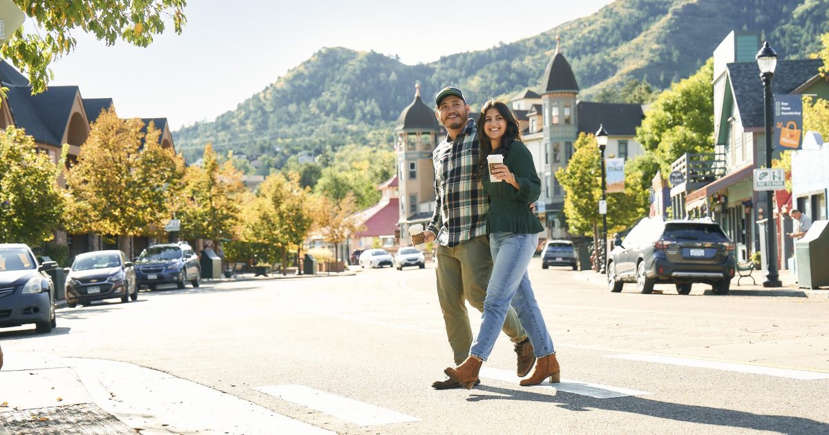 Itinerary: Dive Deep into Manitou Springs - Visit Colorado Springs