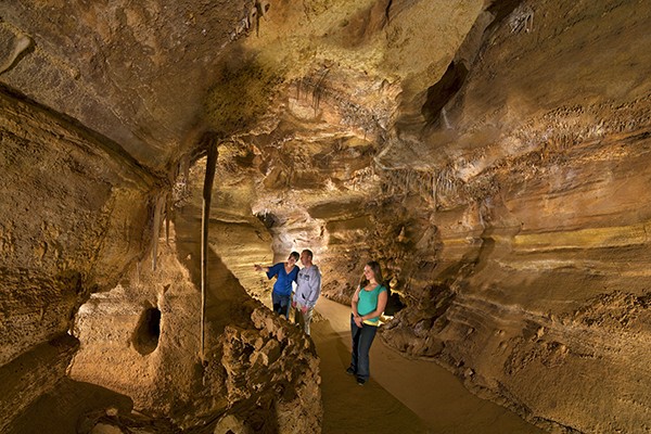 Cave of the winds mountain park deals
