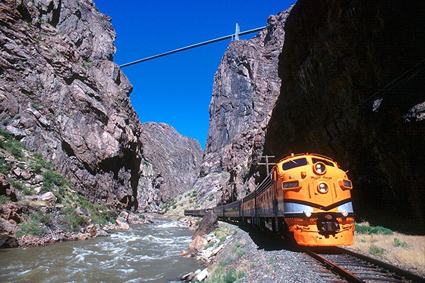 colorado springs train tours